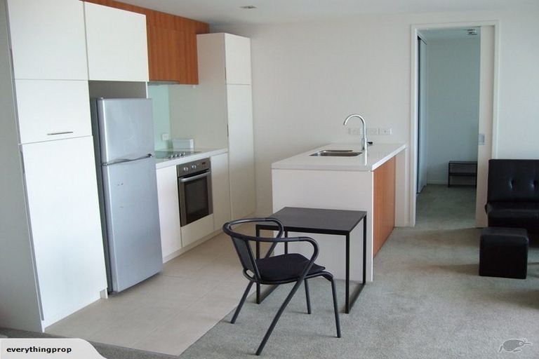Photo of property in The Docks Apartments, 403/2 Dockside Lane, Auckland Central, Auckland, 1010