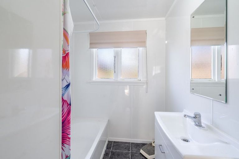 Photo of property in 10 Lansdowne Street, Strathern, Invercargill, 9812