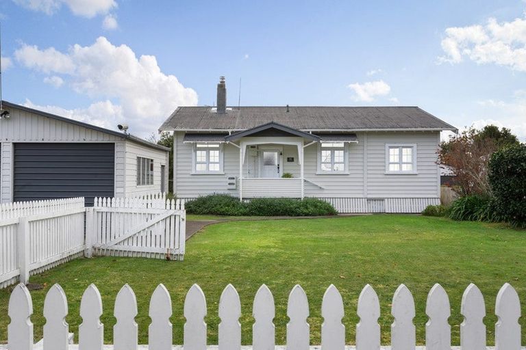 Photo of property in 80 Thames Road, Paeroa, 3600