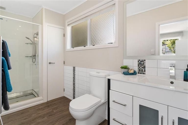 Photo of property in 13b Leinster Avenue, Raumati South, Paraparaumu, 5032