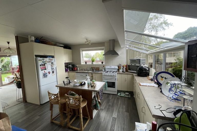 Photo of property in 9 Browning Crescent, Owhata, Rotorua, 3010