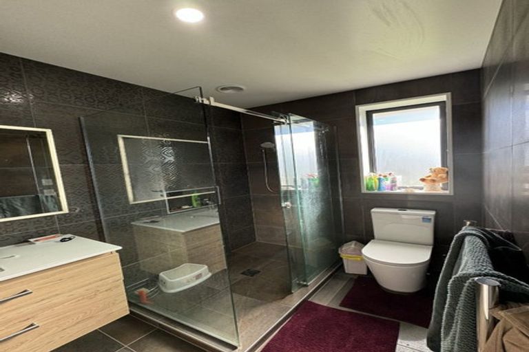 Photo of property in 12 Fountain Place, Rolleston, 7614