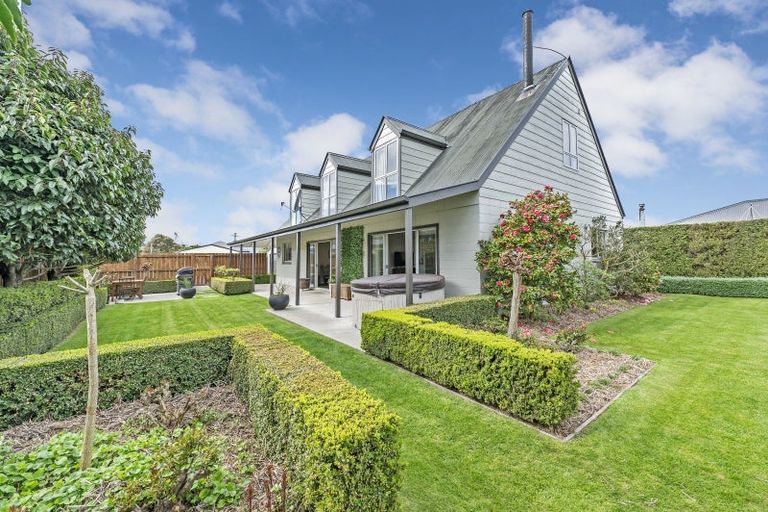 Photo of property in 21a Leeston And Lake Road, Leeston, 7632