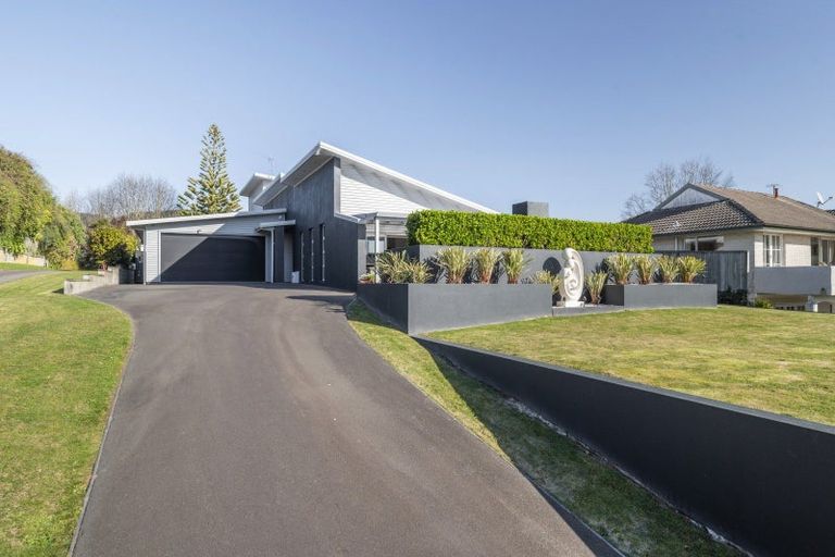 Photo of property in 19 Blackmore Drive, Lynmore, Rotorua, 3010