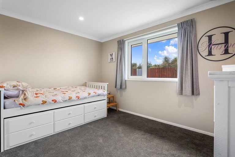 Photo of property in 41 Oxford Road, Rangiora, 7400