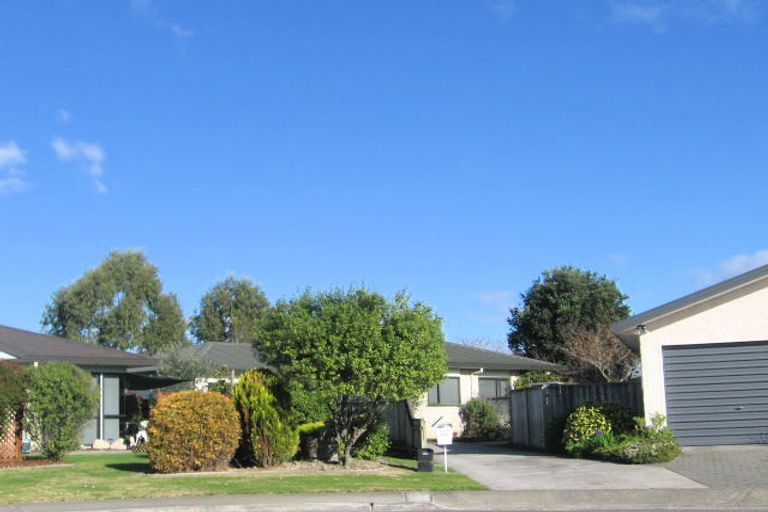 Photo of property in 1/20 Bucksburn Place, Greenmeadows, Napier, 4112