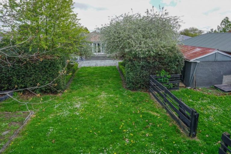 Photo of property in 15 Moreland Avenue, Papanui, Christchurch, 8053