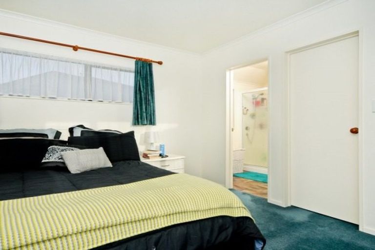 Photo of property in 54 Diomede Glade, Flagstaff, Hamilton, 3210