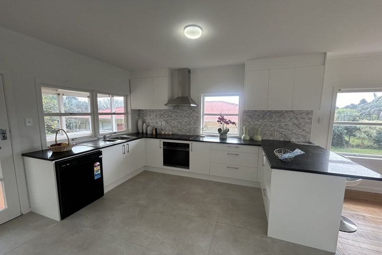 Photo of property in 40 Shirley Avenue, Papakura, 2110