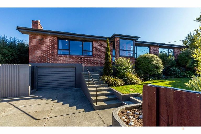 Photo of property in 18 Pringle Street, Waimataitai, Timaru, 7910