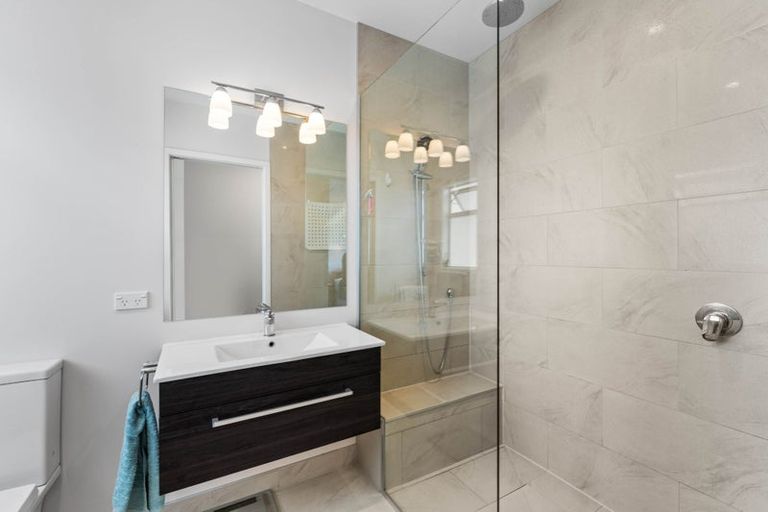 Photo of property in 32 Ketemaringi Way, Manakau, Levin, 5573