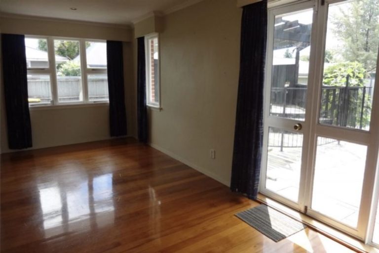 Photo of property in 10 Beatrice Place, Avonhead, Christchurch, 8042