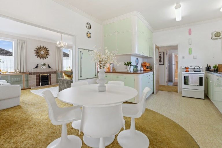 Photo of property in 39 Coates Street, Tawa, Wellington, 5028