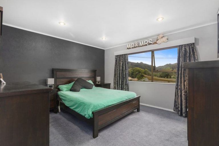 Photo of property in 35 Kairimu Street, Stokes Valley, Lower Hutt, 5019