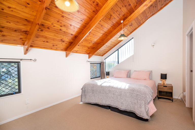 Photo of property in 3 Vintners Close, Huapai, Kumeu, 0810