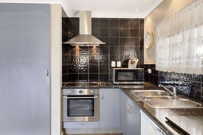 Photo of property in 7 Rutland Street, Levin, 5510