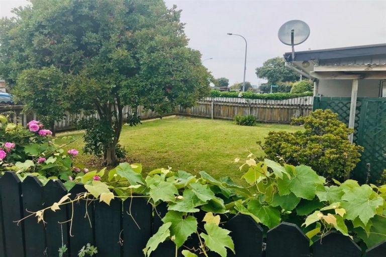 Photo of property in 168a Centreway Road, Orewa, 0931