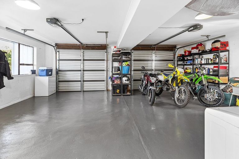 Photo of property in 6 Nagpur Terrace, Broadmeadows, Wellington, 6035