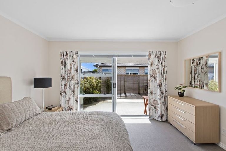 Photo of property in 32a Edward Avenue, Orewa, 0931