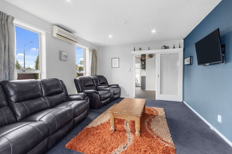 Photo of property in 1/19 Whitmore Street, Edgeware, Christchurch, 8013