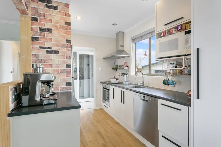 Photo of property in 2 Swift Place, Leamington, Cambridge, 3432