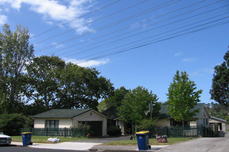 Photo of property in 93 Verbena Road, Birkdale, Auckland, 0626