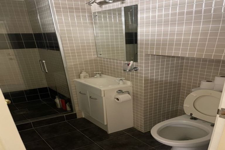 Photo of property in 29 Park Hill Road, Birkenhead, Auckland, 0626