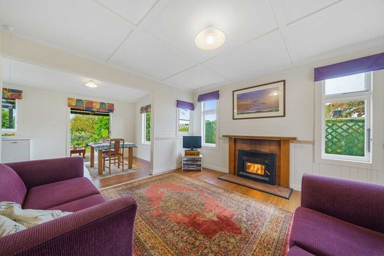 Photo of property in 13 Anga Street, Tangimoana, 4822