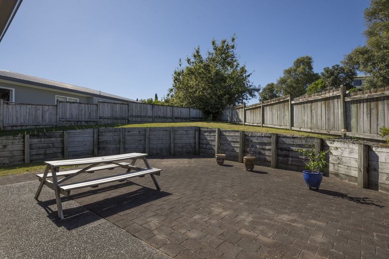 Photo of property in 76 Osprey Drive, Welcome Bay, Tauranga, 3112