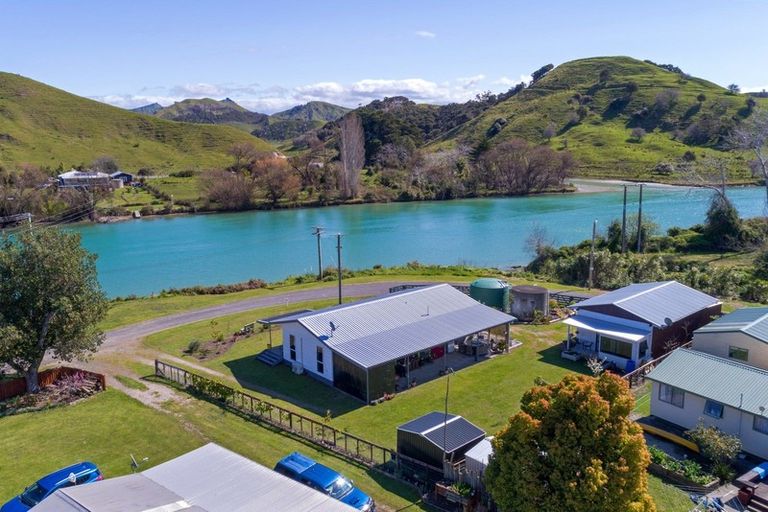 Photo of property in 31 Uawa Parade, Tolaga Bay, 4077