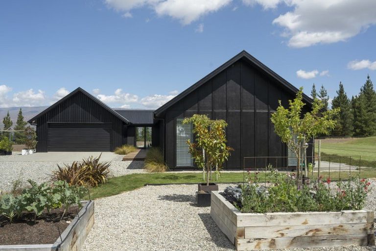 Photo of property in 195 Hillview Road, Alexandra, 9391