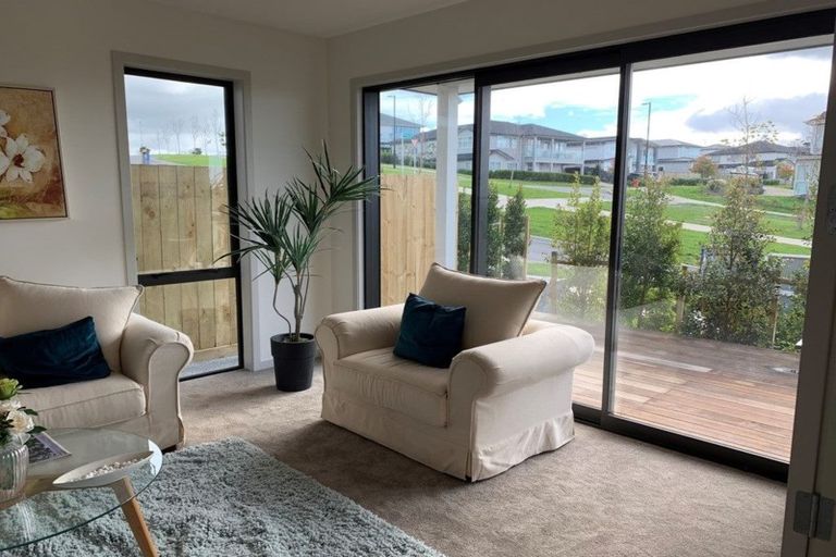 Photo of property in 30 Grut Greens, Silverdale, 0932