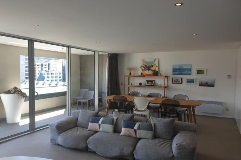 Photo of property in Sanctum Apartment, 10 Ebor Street, Te Aro, Wellington, 6011