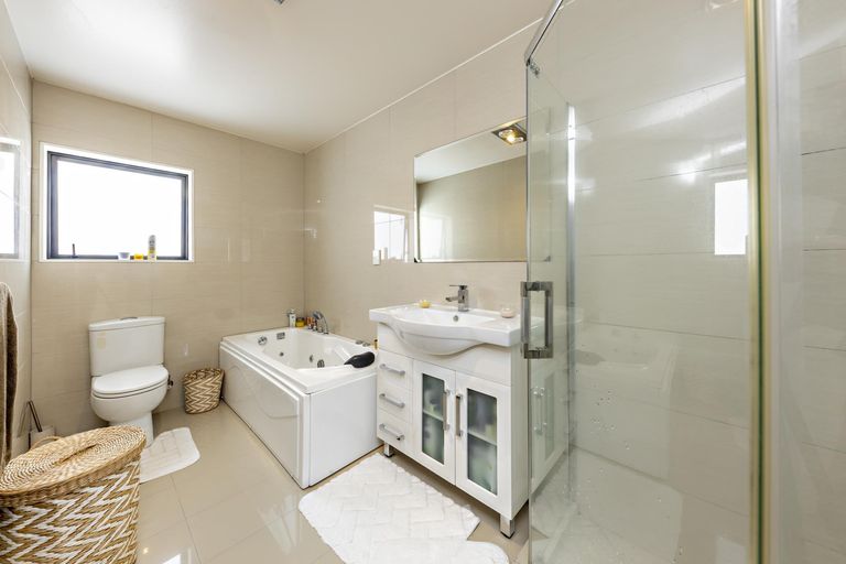 Photo of property in 6a Plunket Avenue, Papatoetoe, Auckland, 2104