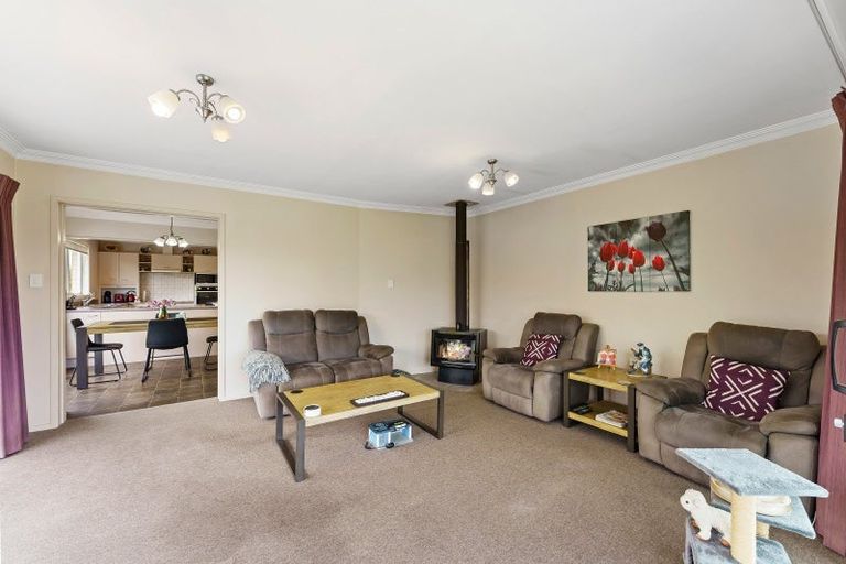 Photo of property in 921 State Highway 1, Te Horo, Otaki, 5581