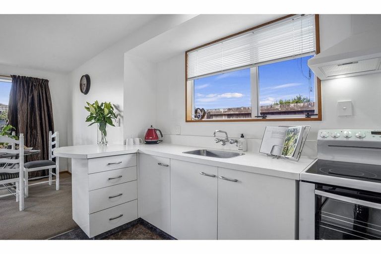 Photo of property in 1/48 Shannon Place, Belfast, Christchurch, 8051