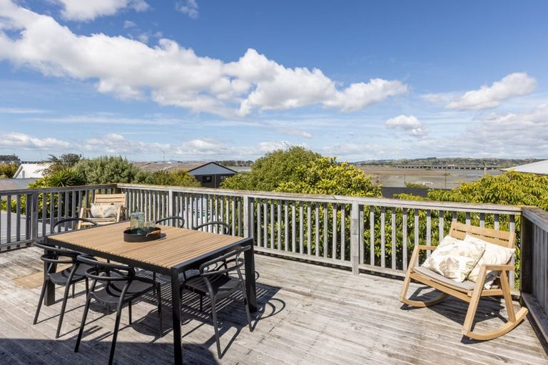 Photo of property in 78 Charles Street, Westshore, Napier, 4110