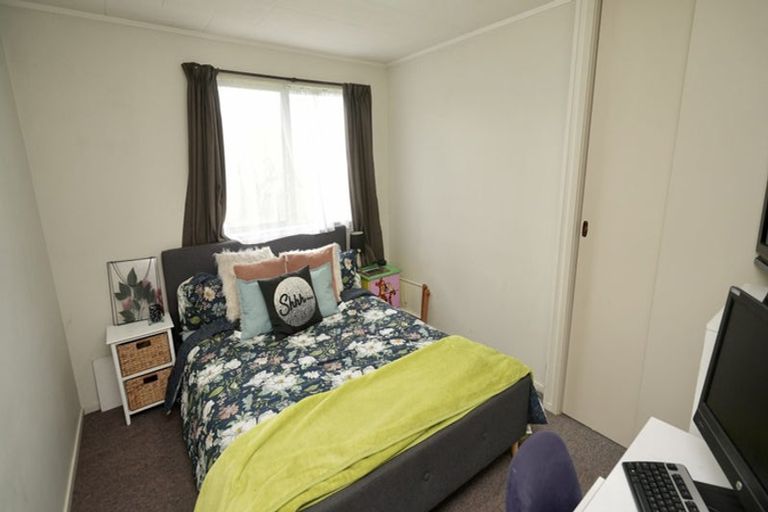 Photo of property in 20 Tiller Close, Kelvin Grove, Palmerston North, 4414