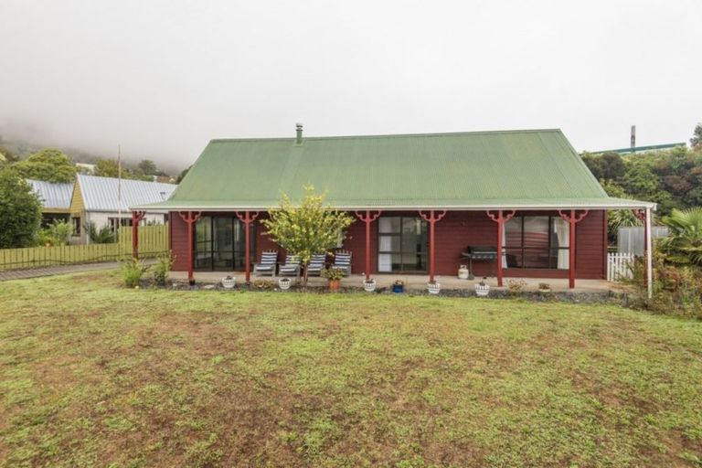 Photo of property in 4 Tresillian Avenue, Marybank, Nelson, 7010