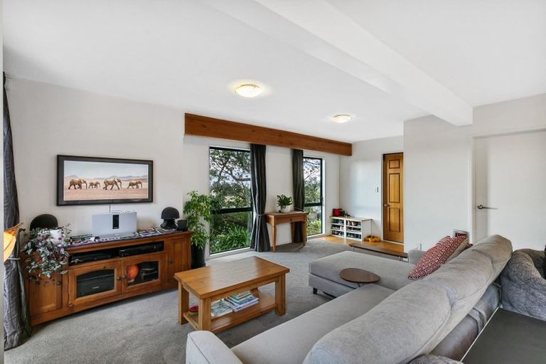 Photo of property in 2/9 Park Hill Road, Birkenhead, Auckland, 0626