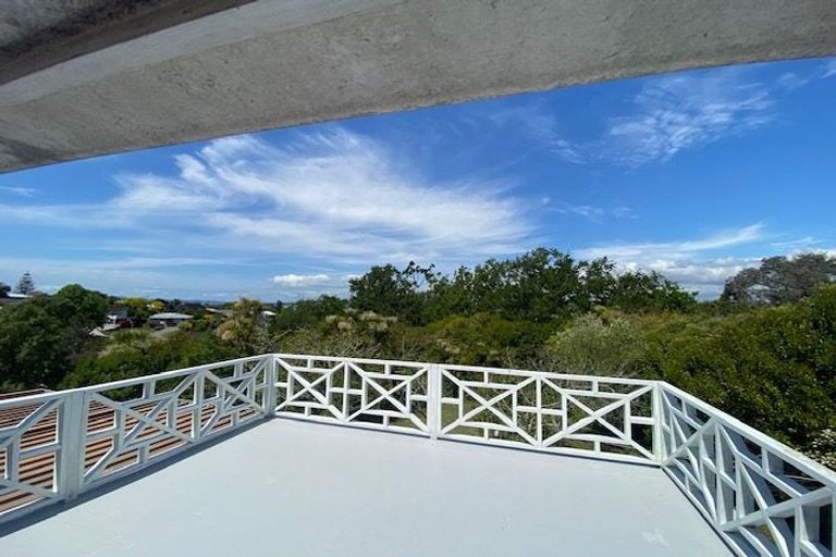 Photo of property in 35 Glenfern Road, Mellons Bay, Auckland, 2014