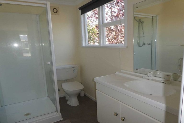 Photo of property in 35 Jollie Road, Twizel, 7901