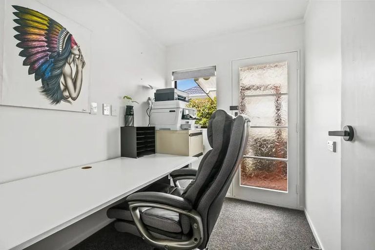 Photo of property in 75 Belvedere Avenue, Waikanae, 5036