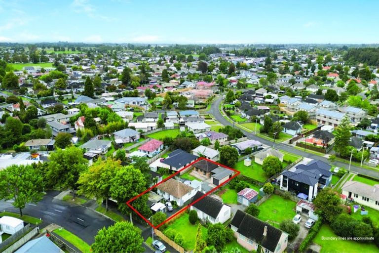 Photo of property in 96 Holland Road, Fairfield, Hamilton, 3214