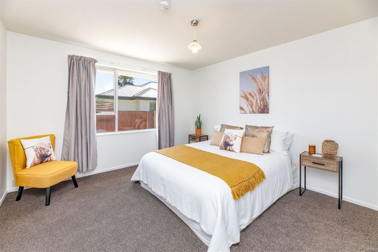 Photo of property in 1/8 Lamorna Road, Parklands, Christchurch, 8083