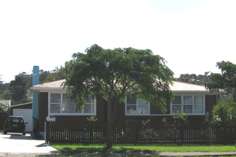 Photo of property in 18 Universal Drive, Henderson, Auckland, 0610