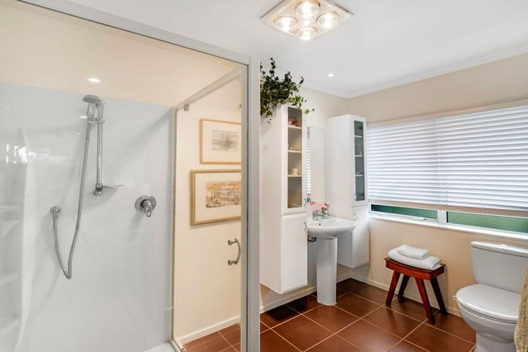 Photo of property in 20 Teviotview Place, Amberley, 7410