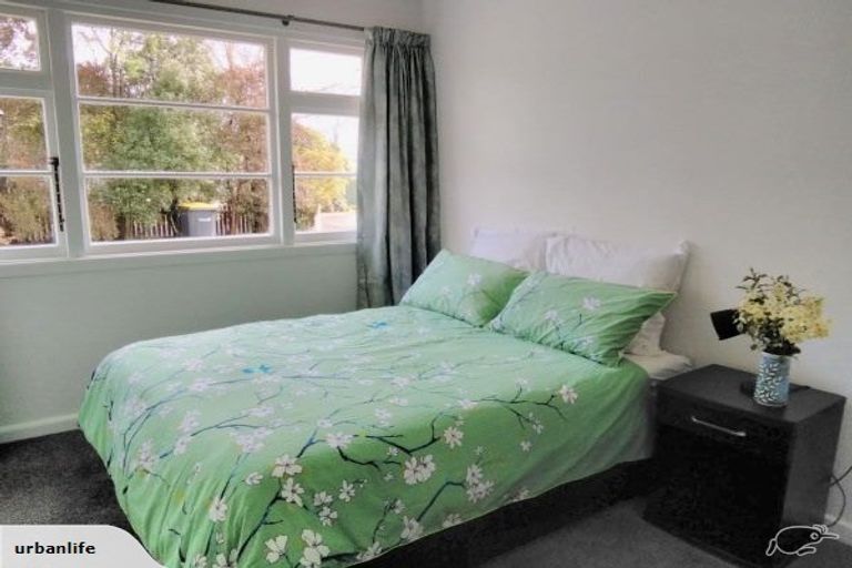 Photo of property in 2 Rustic Lane, Spreydon, Christchurch, 8024