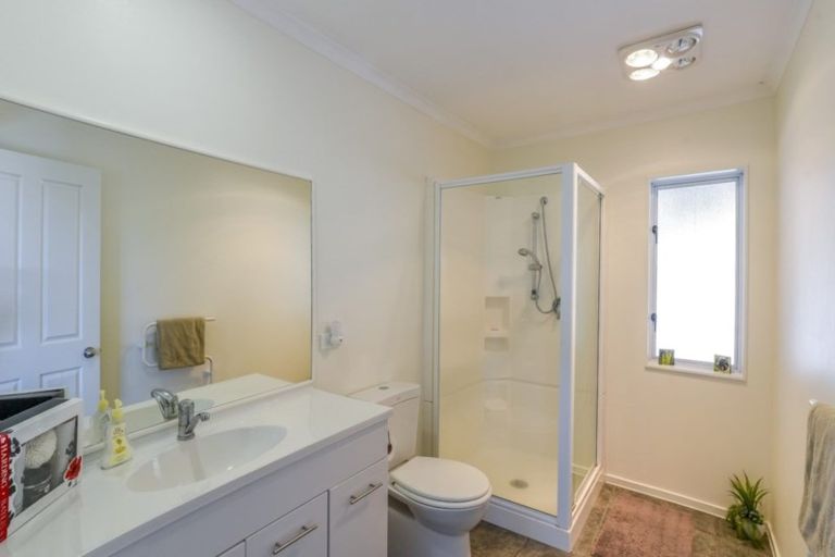 Photo of property in 46 Eucalyptus Way, Nikau Valley, Paraparaumu, 5032