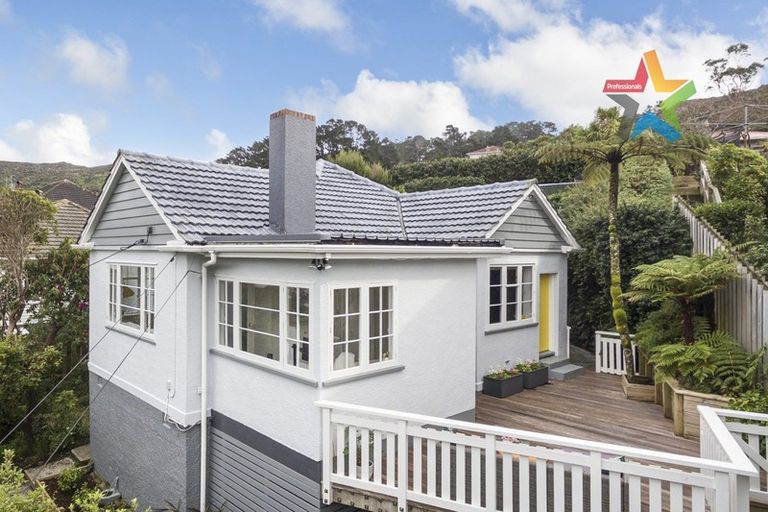 Photo of property in 3 Wavell Street, Karori, Wellington, 6012